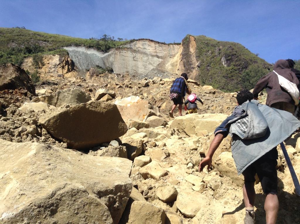 People Climbing Up The Rubble Left By The Enga Landslide Taken 25 May Photo Credit Sr John Mary Wabag Diocese