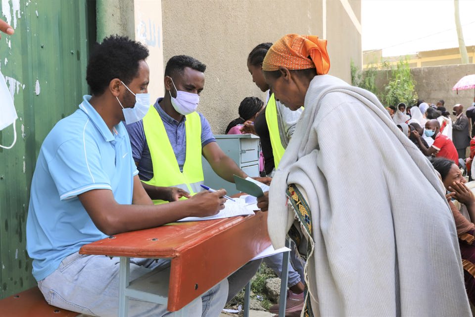 Emergency food assistance of wheat, legumes and cooking oil to food-insecure families in Ethiopia.